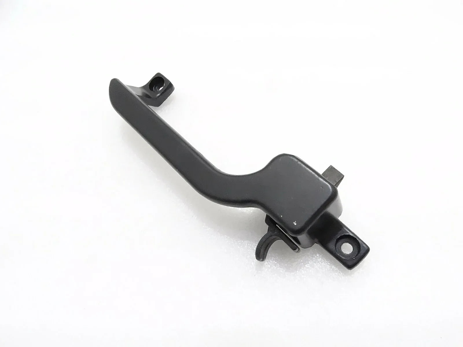 Rear window latch handle with mounting bracket, black