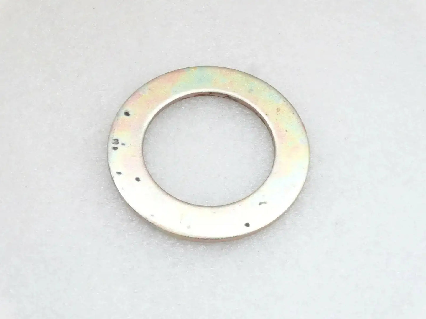 Round metal shim washer with central hole