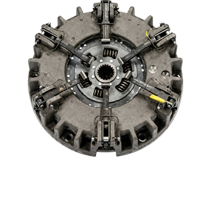Heavy-duty kit clutch for tractors, featuring durable metal construction for reliable performance.