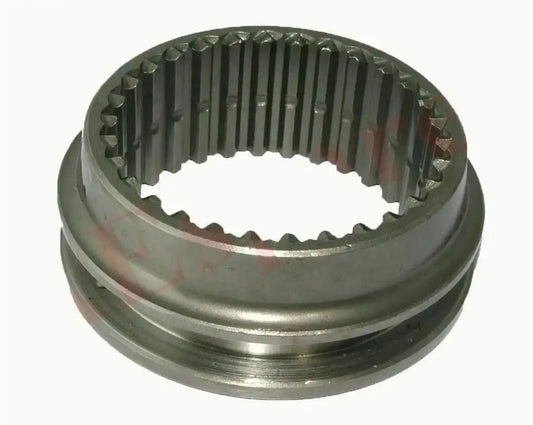 Metal synchronizer sleeve with internal splines and toothed ring