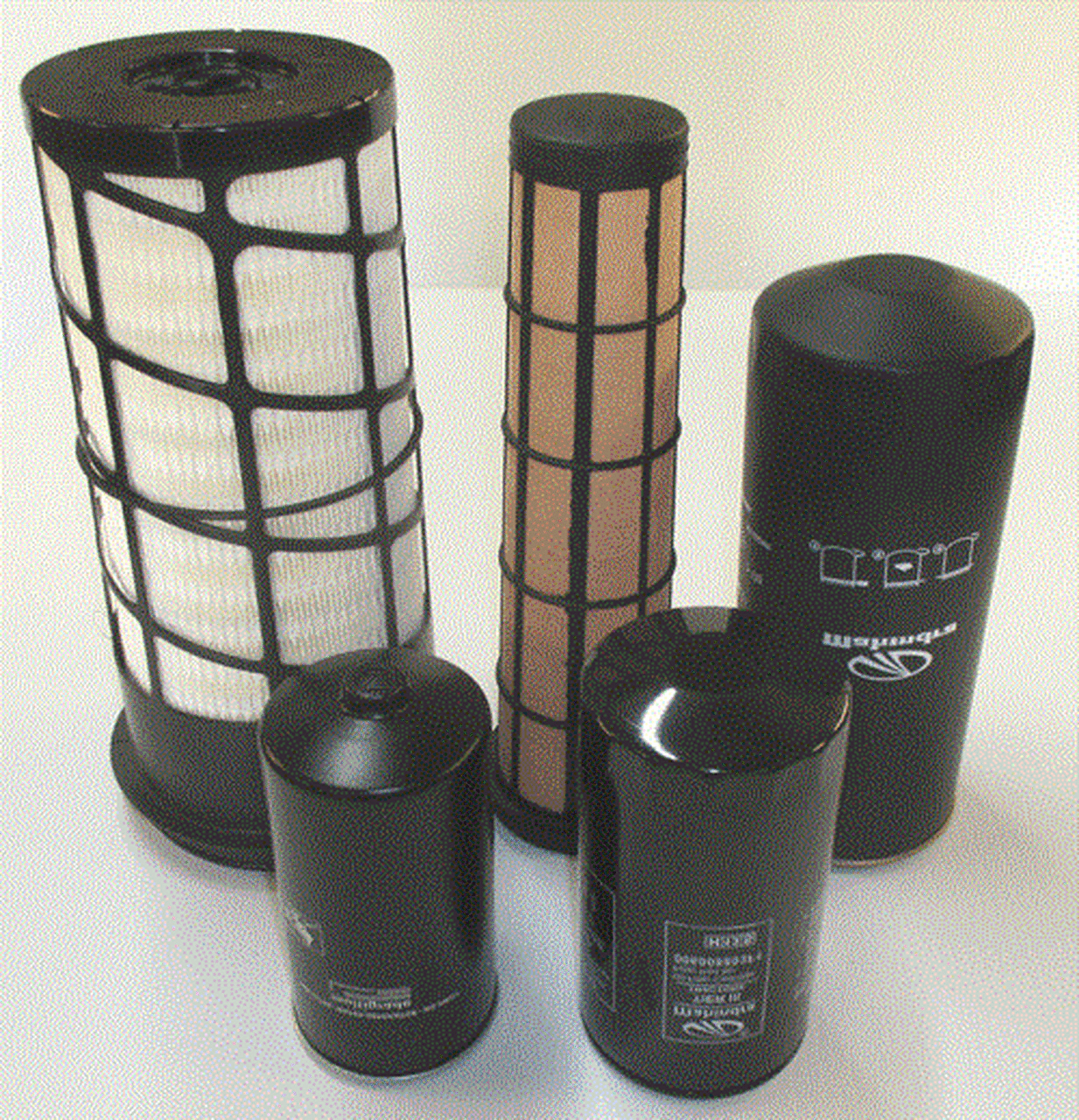 Set of five cylindrical tractor filters in black with mesh filter elements