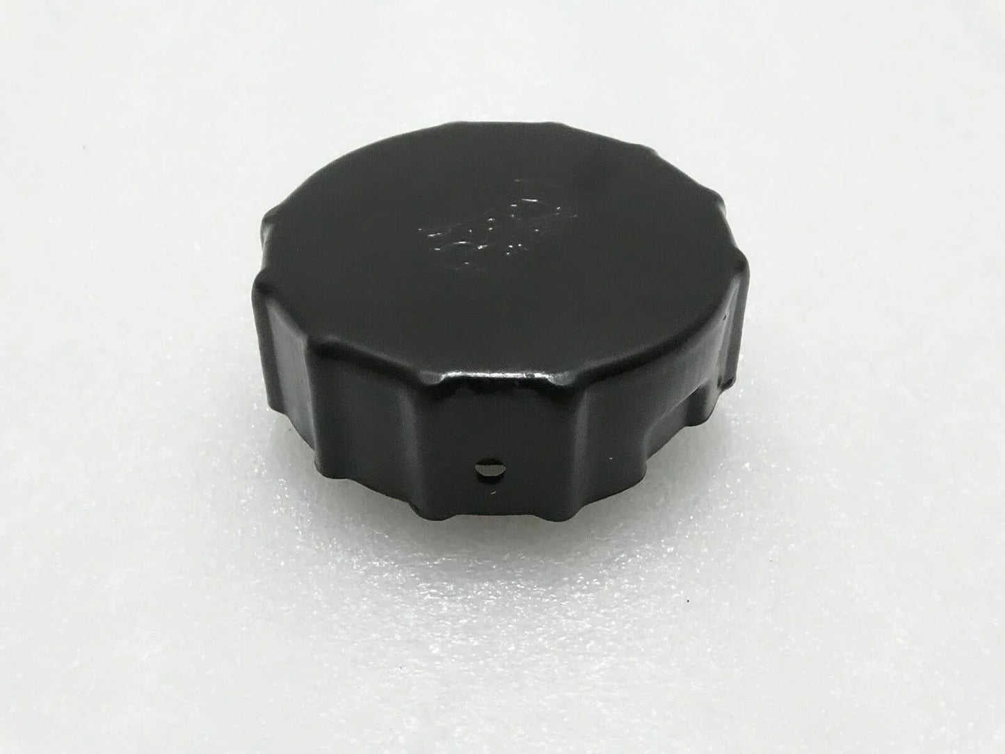 Mahindra tractor fuel tank cap, black plastic round cover with side tabs