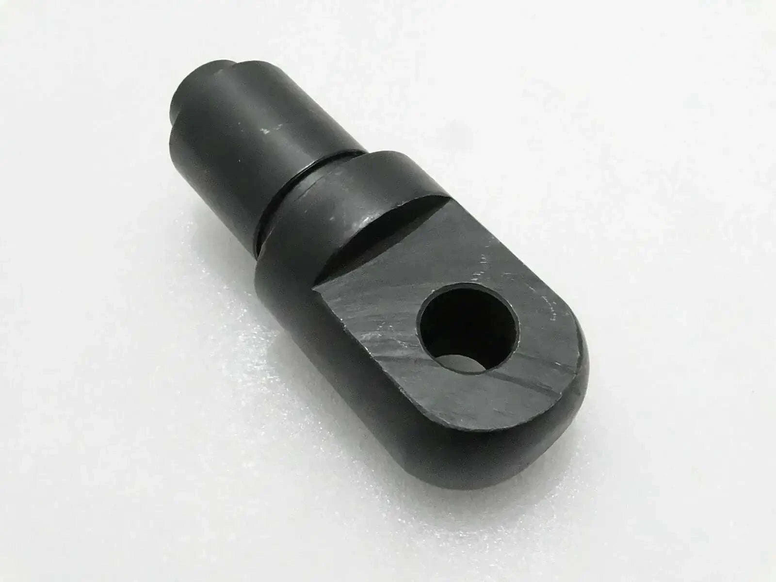 Massey Ferguson 135 hydraulic lift cover head replacement part