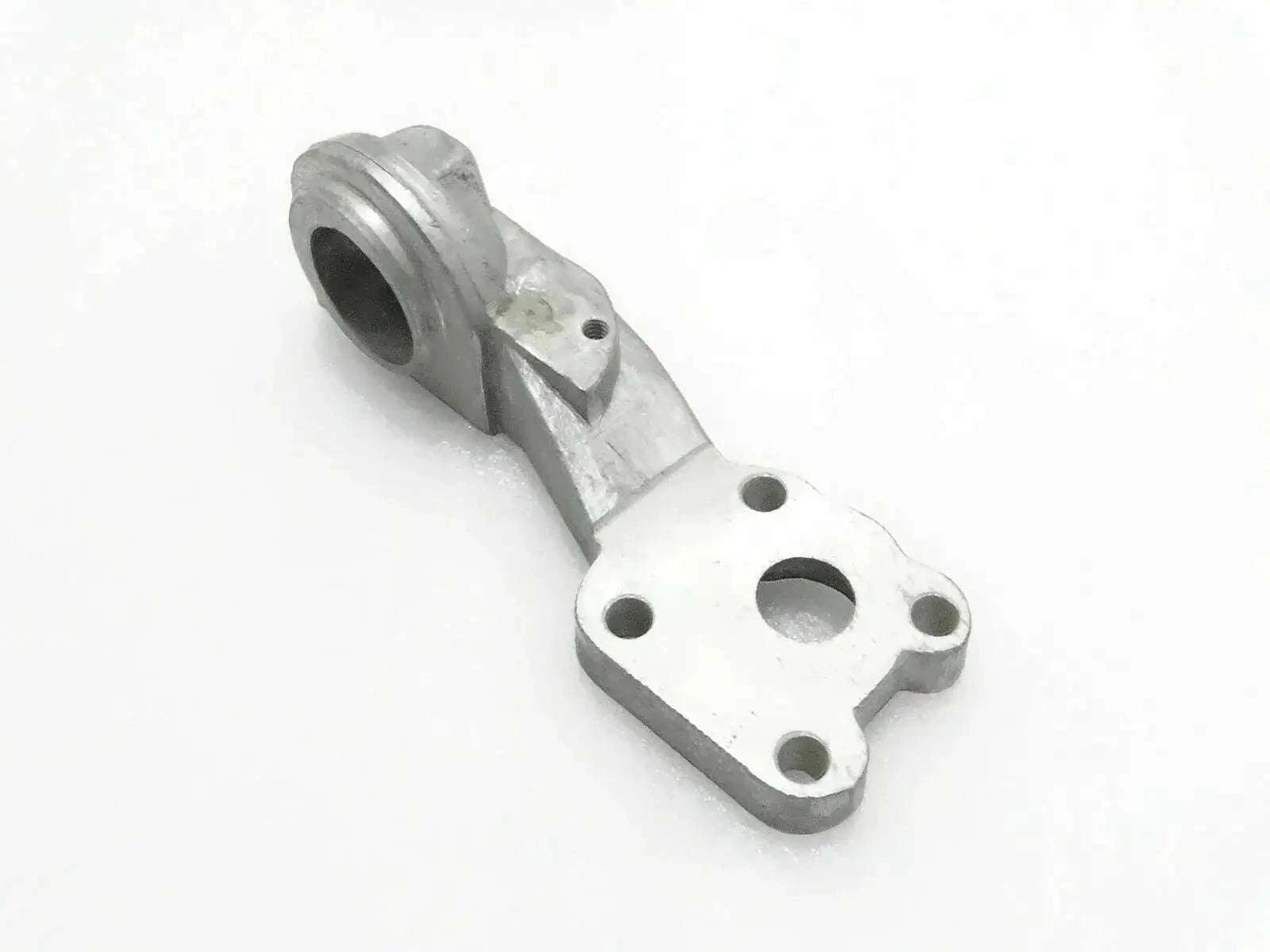 Massey Ferguson 135 hydraulic pump filter housing, metal mounting plate