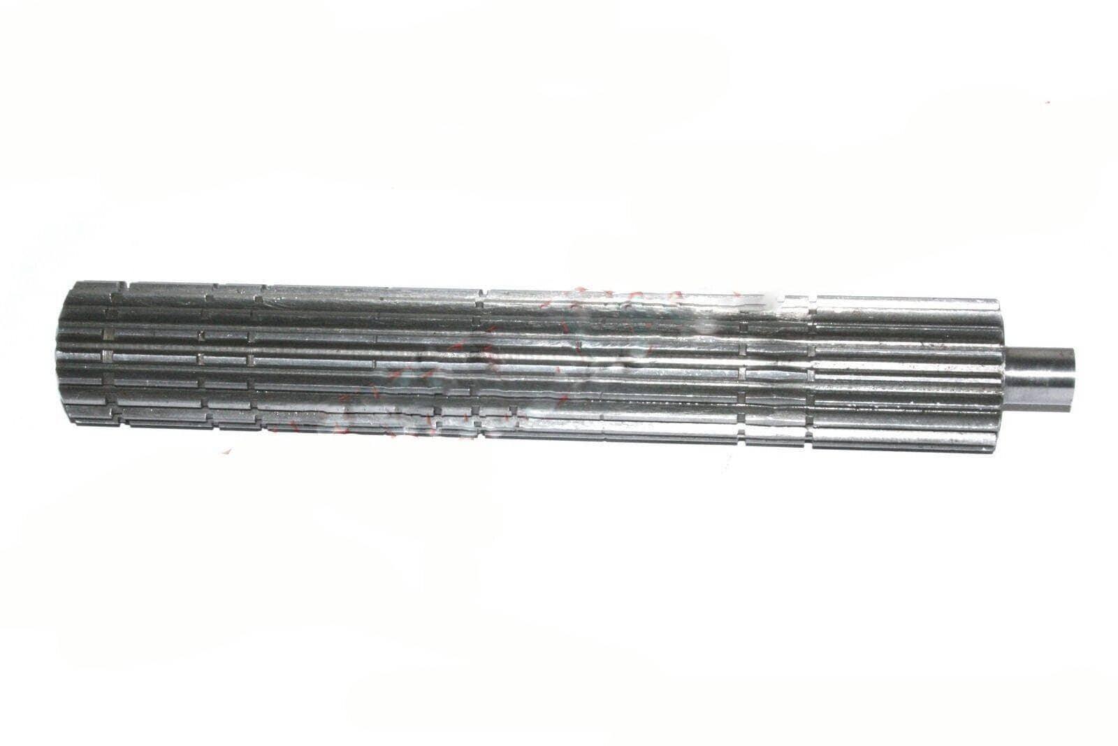Massey Ferguson 18 splines main shaft, steel, 18 splines, essential for tractor transmission repairs