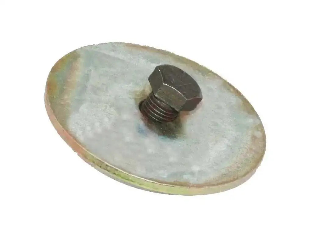 Tractor lift shaft plate with central threaded nut