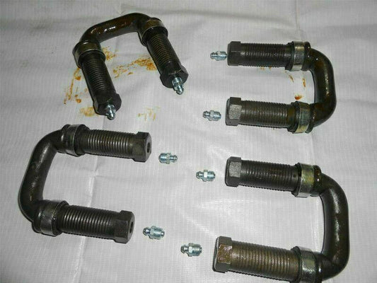 Heavy-duty U shackle kit with dark steel shackles and mounting bolts