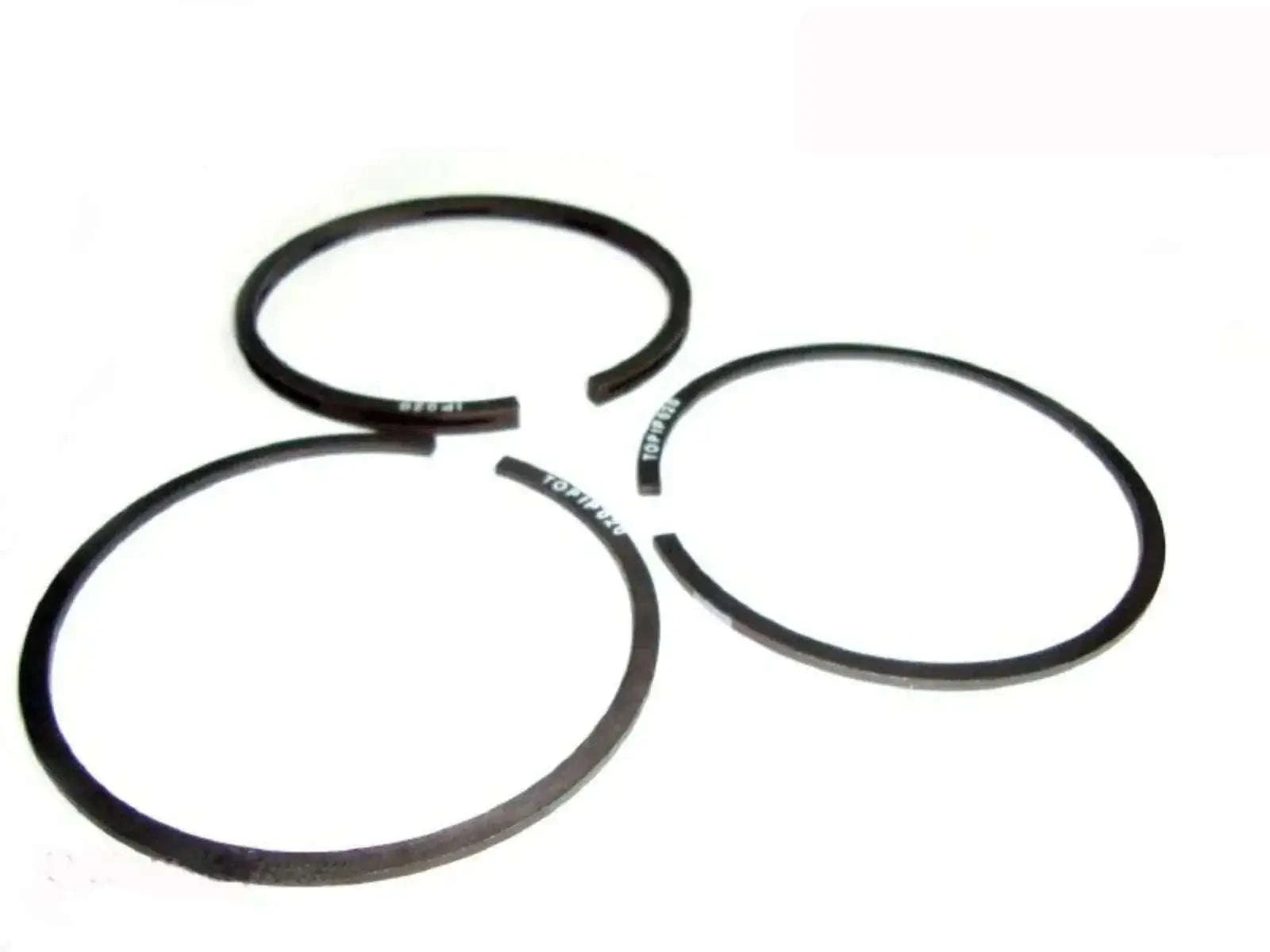 Piston ring set with three circular rings