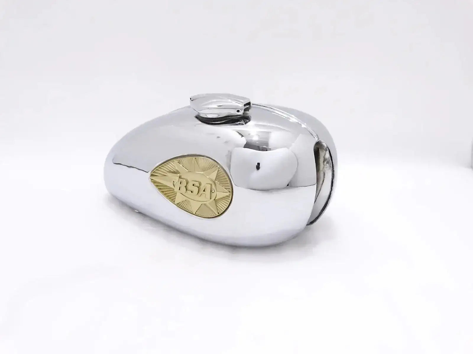 BSA A65 2 GALLON CHROME FUEL TANK 1968-69 US SPECIFICATIONS +BADGES,CAP - StellerGear