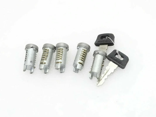 VESPA SET OF 5 LOCK SET PX, LUSSO, T5, PK - StellerGear