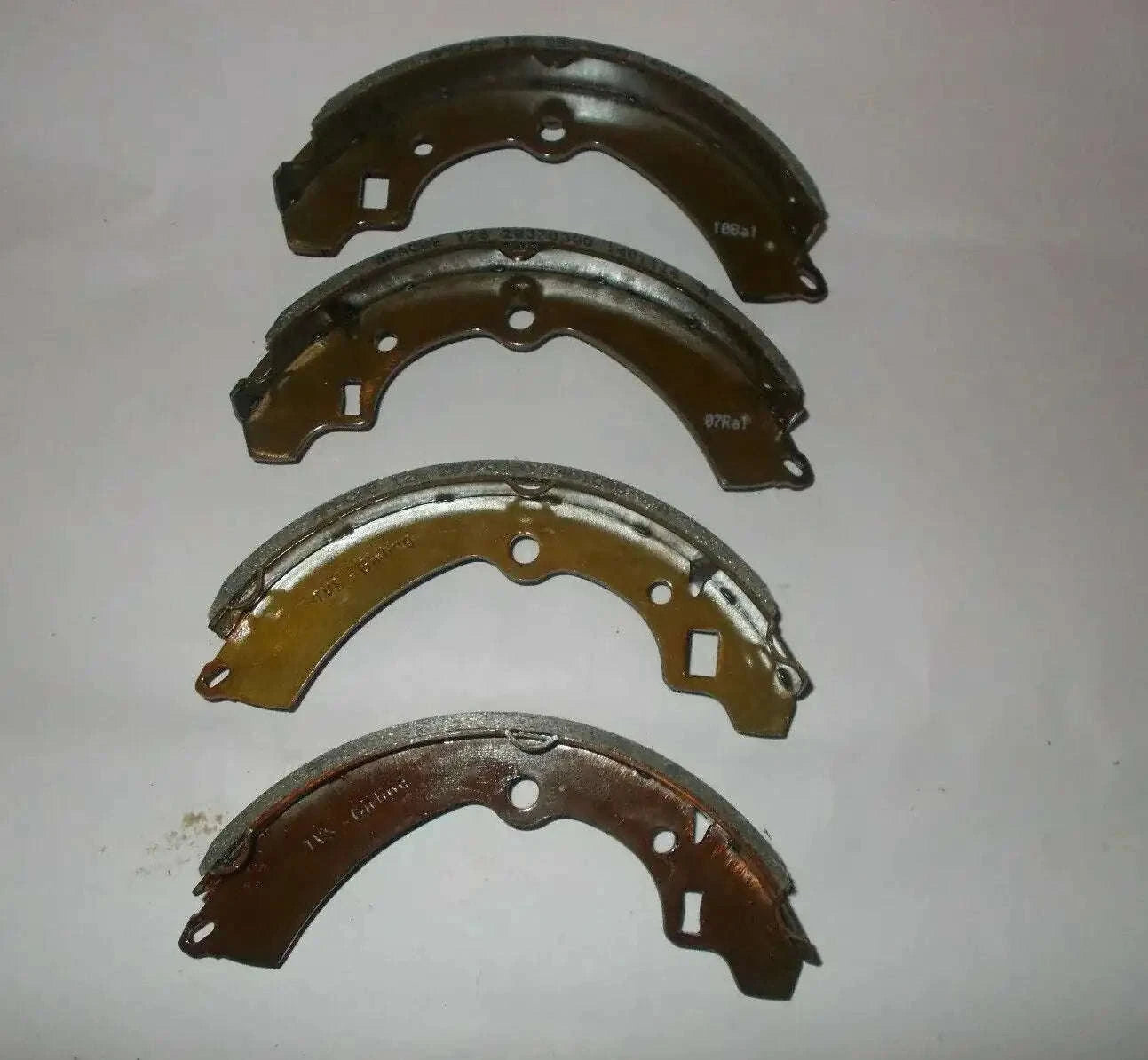 Suzuki Samurai Jimny Rear Drum Brake Shoes Set - StellerGear
