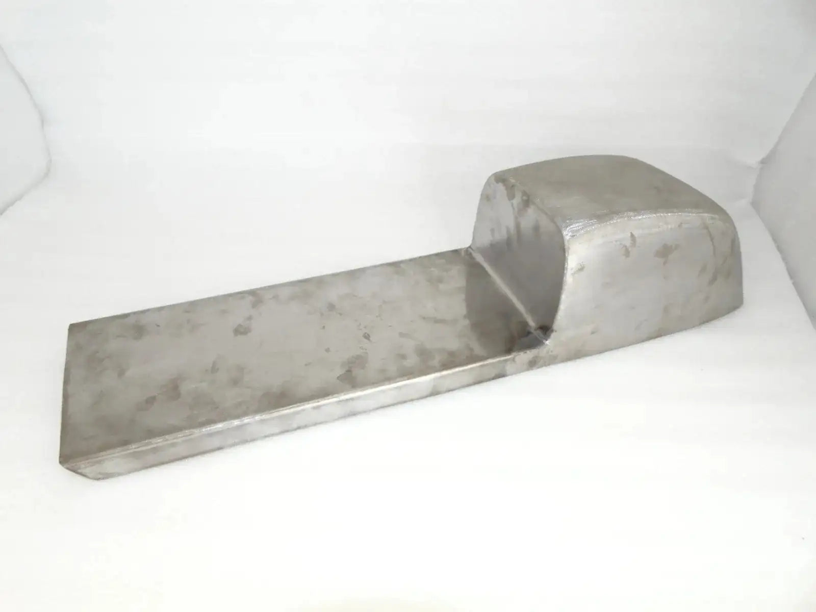 BENELLI MOJAVE CAFE RACER 260 360 SEAT AND FLAT HOOD RAW STEEL (REP) - StellerGear