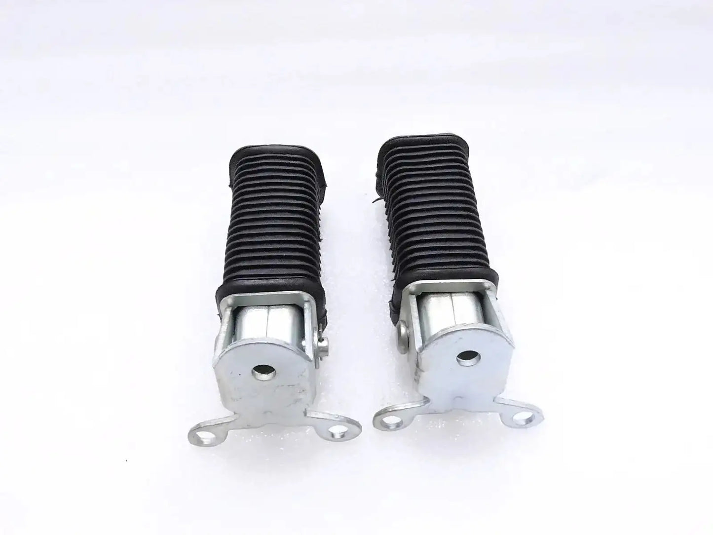 JAWA CZ PERAK REAR PASSENGER PILLION FOLDING FOOTREST SET - StellerGear