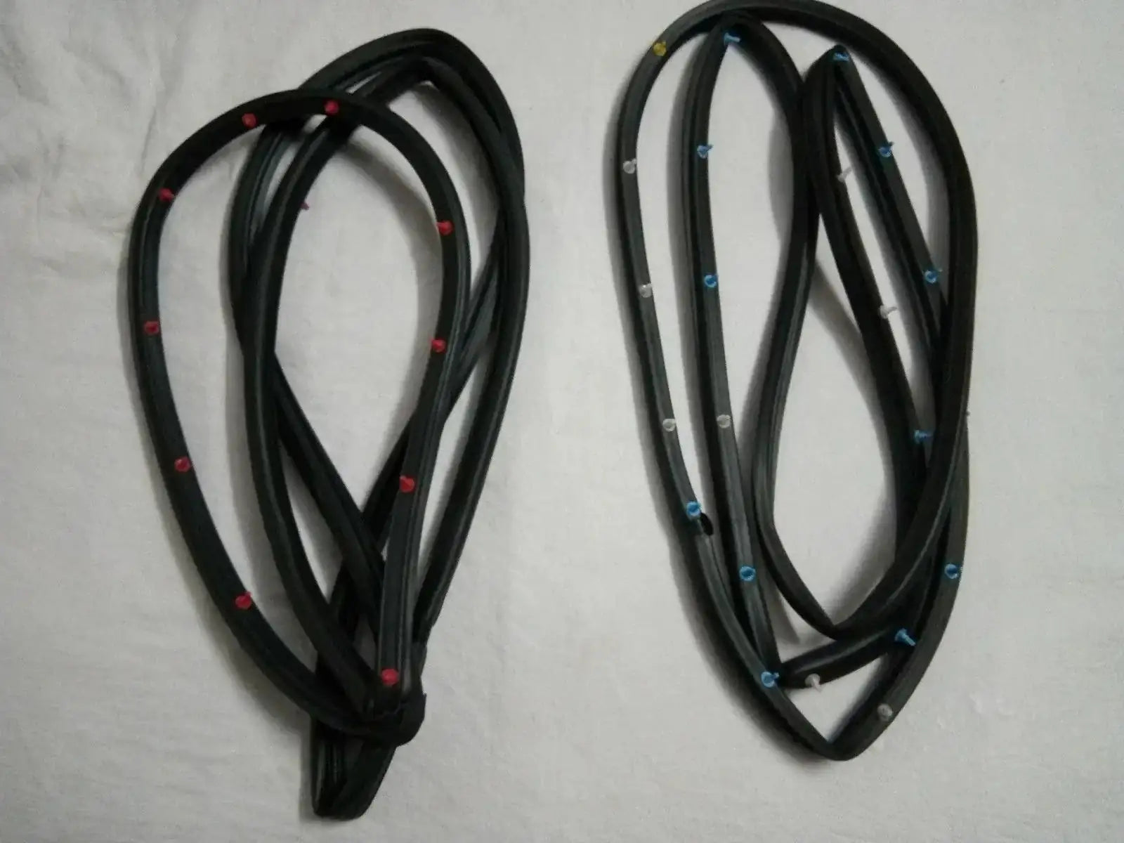Door Glass Run Weather Strip for Suzuki SJ413/SJ410 Samurai by StellerGear