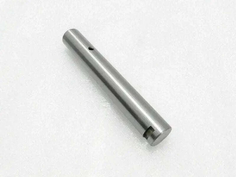 Steel reverse cluster gear shaft with keyway slot