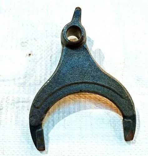 Durable shift gear for 2nd and 6th reverse, made of steel, essential for tractor performance