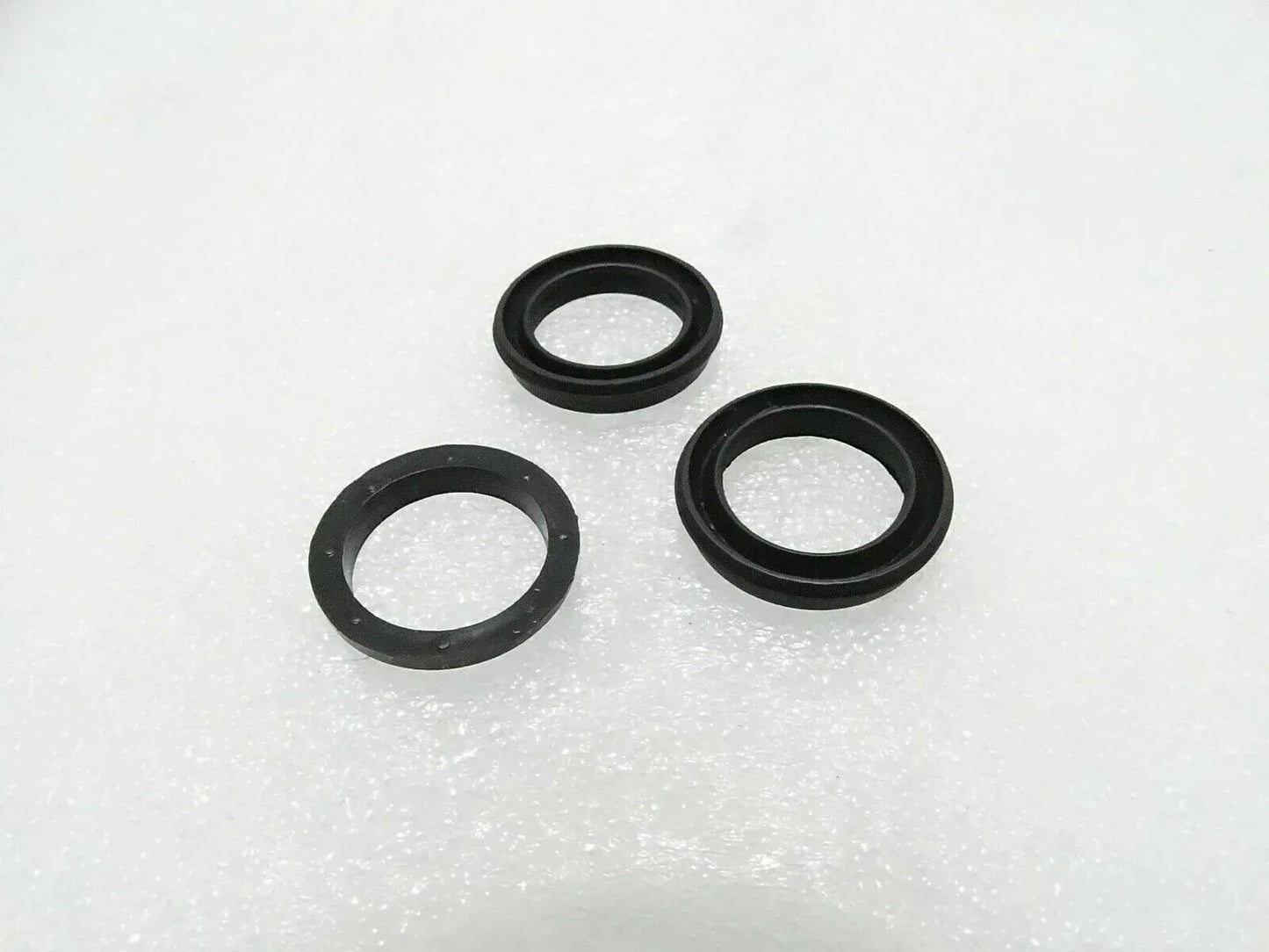 Valve spool kit seal set with three black O-ring gaskets