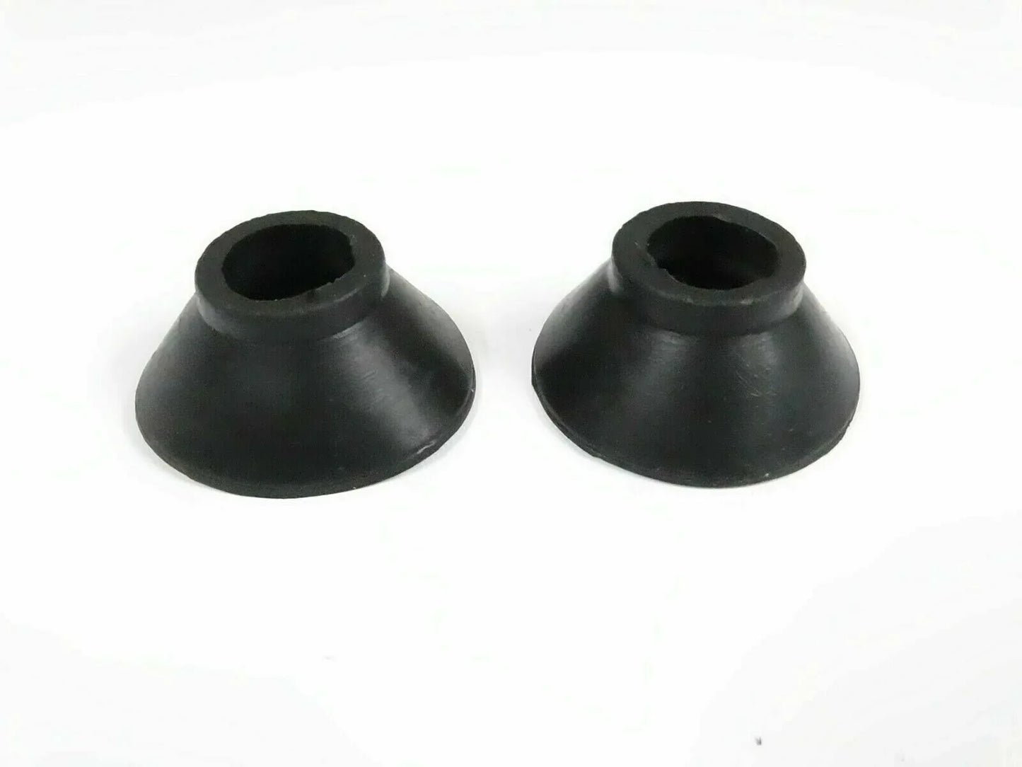 Durable tie rod rubber for tractors, essential part for steering, compatible with Steiner tractor parts Michigan