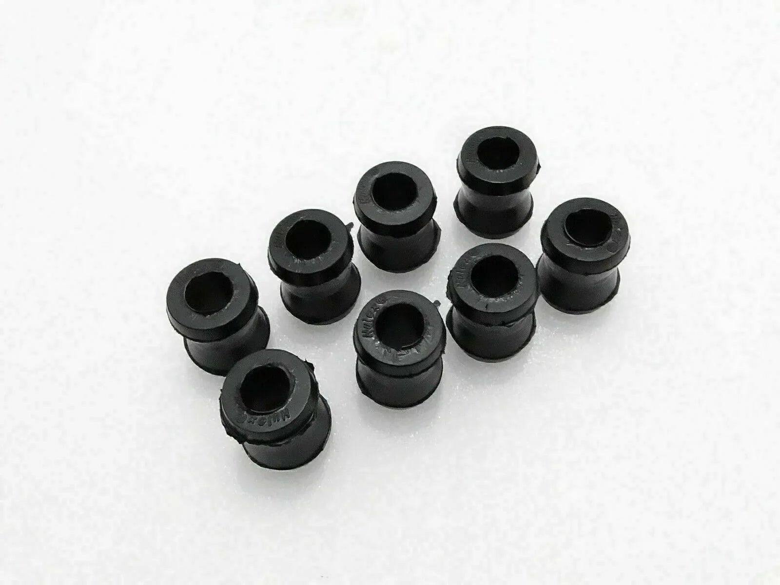 Front shock suspension polyurethane bushing set, 8 black sleeves