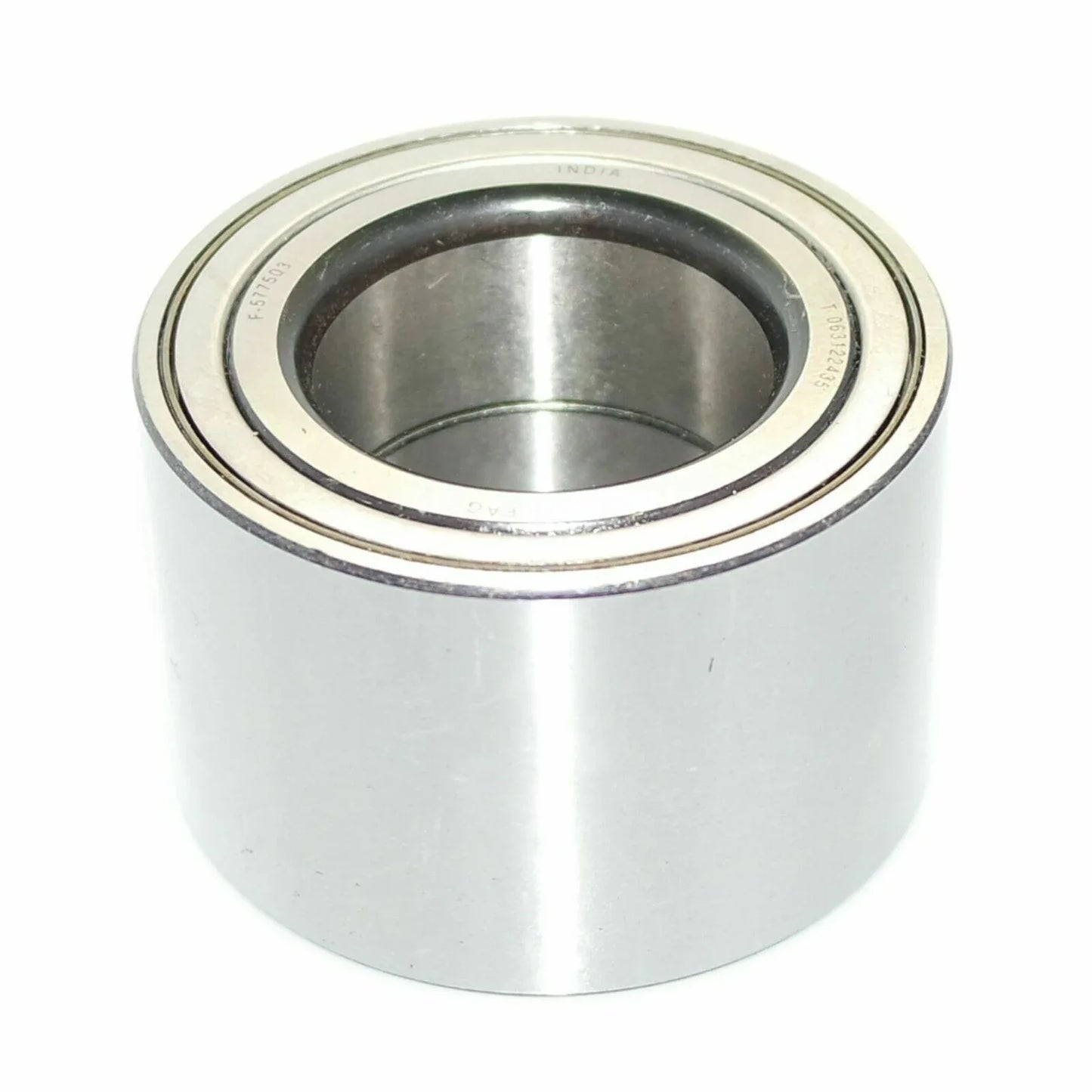 Front wheel bearing, cylindrical metal housing with inner ring