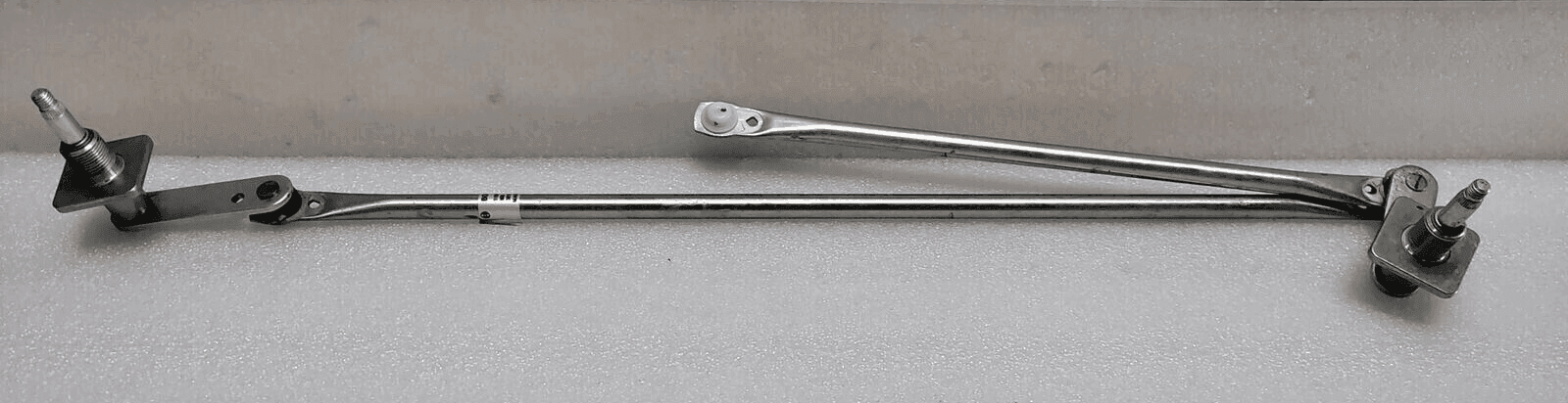 Suzuki SUPER CARRY wiper linkage featuring durable metal construction for reliable wiper operation