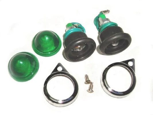 Set of two 12V switches with pilot lamp, durable plastic housing, for vehicle accessory installation