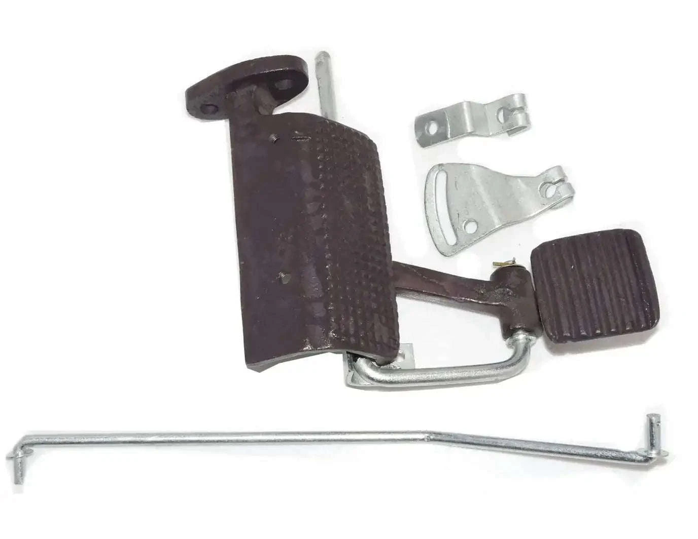Tractor throttle kit with right footrest, black rubber pedal and metal bracket