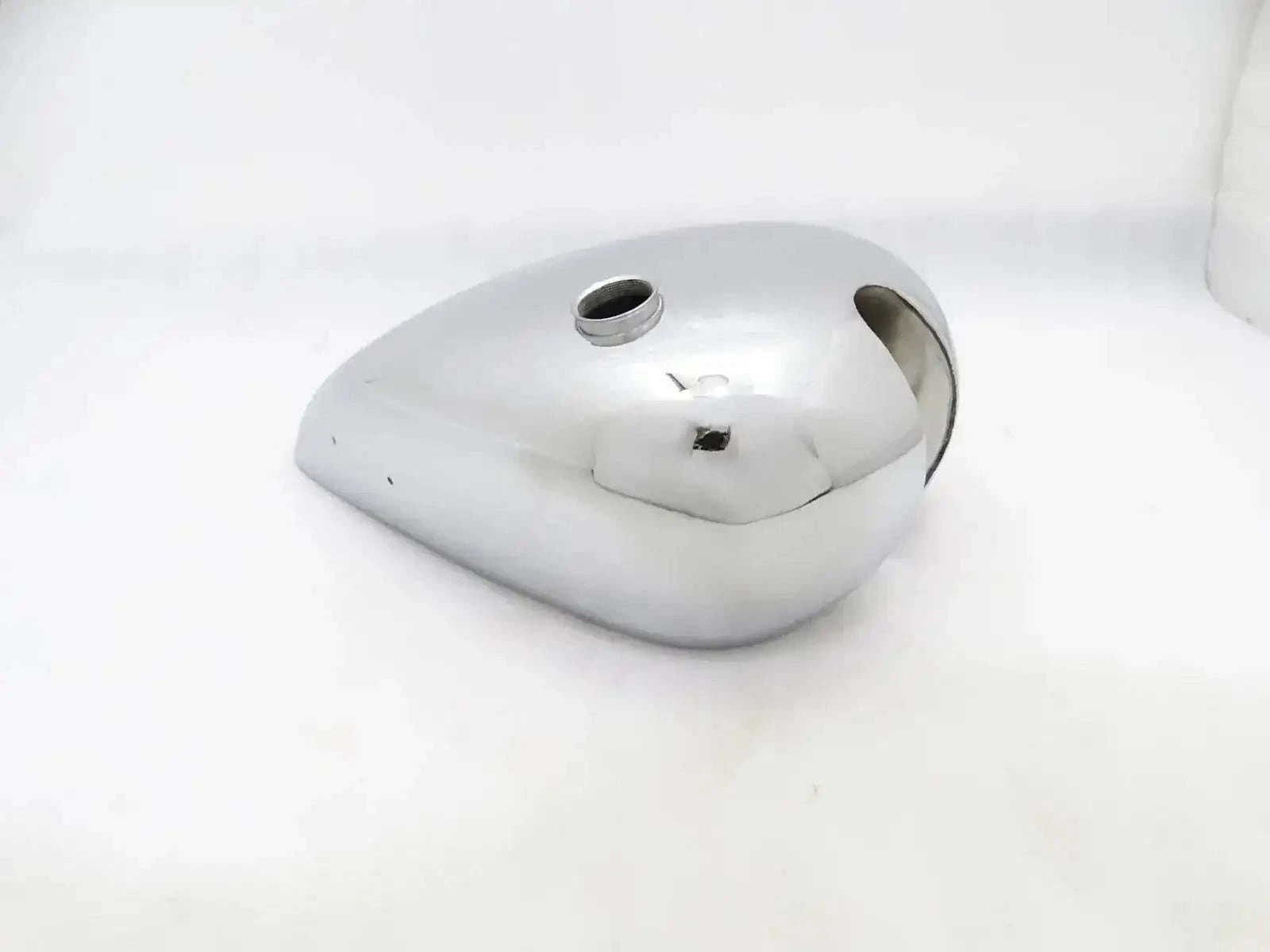 TRIUMPH 3HW CHROME PETROL TANK WITHOUT AIR CLEANER CUTAWAY - StellerGear