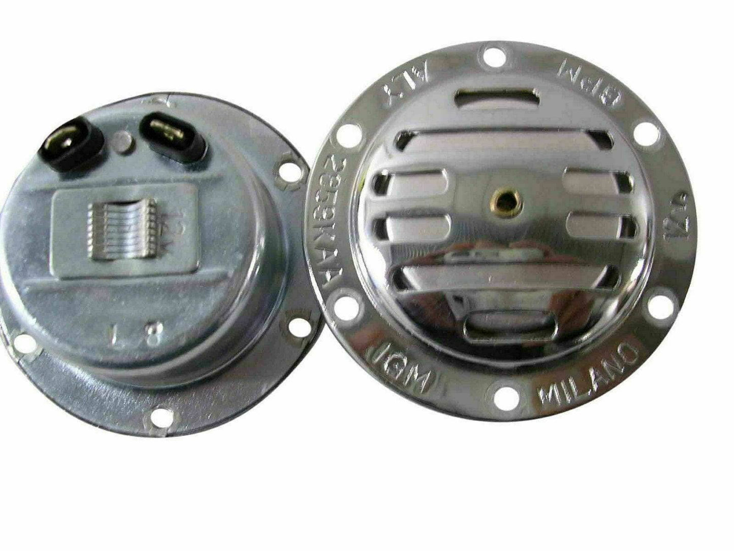 Vespa horn Milano chrome with sleek design, ideal for enhancing scooter visibility and sound