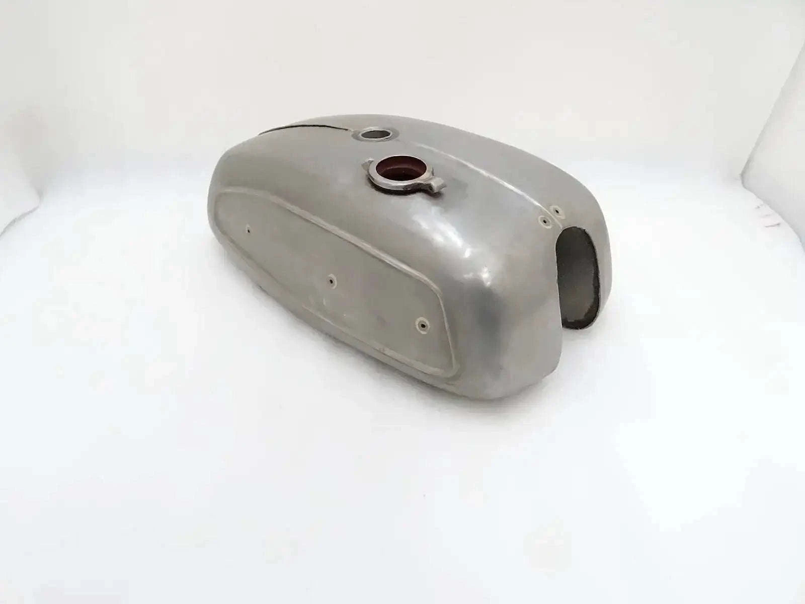 VINTAGE BSA ROCKET 3 MK1 RAW STEEL PETROL TANK - StellerGear