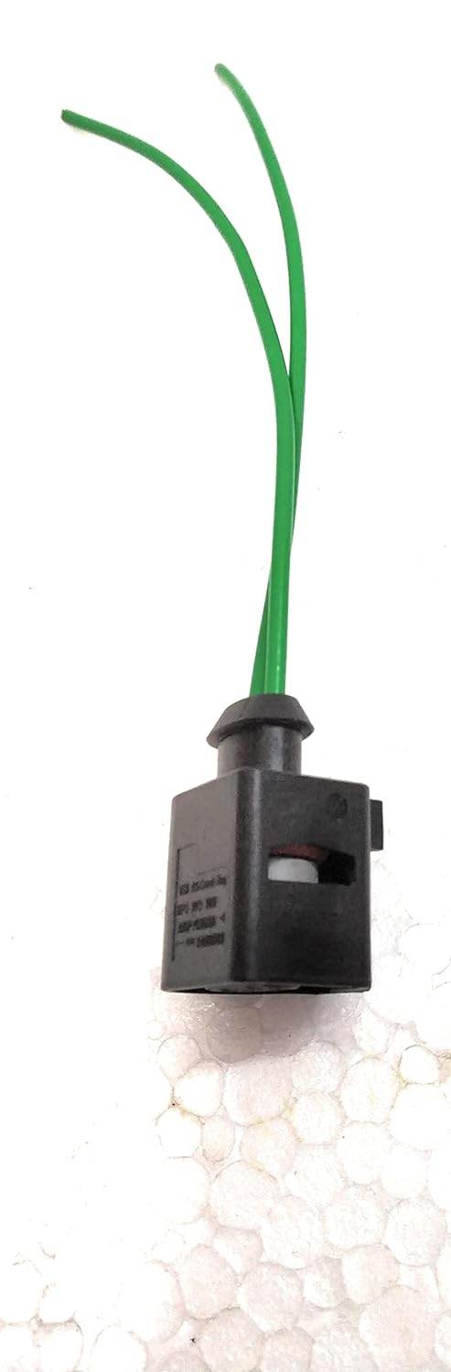Volkswagen Vento fuel injector harness with green wires for optimal engine performance