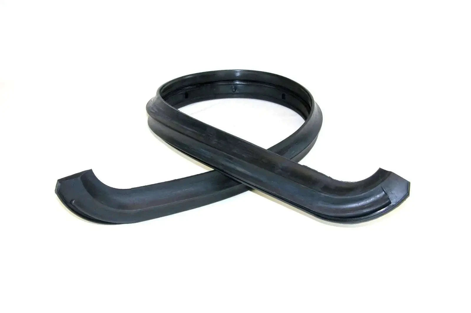 Rubber windshield-to-cowl seal strip, dark