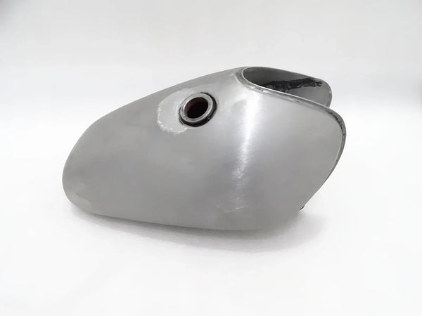 Yamaha 250 XT petrol tank, metal construction, designed for fuel storage in off-road motorcycles